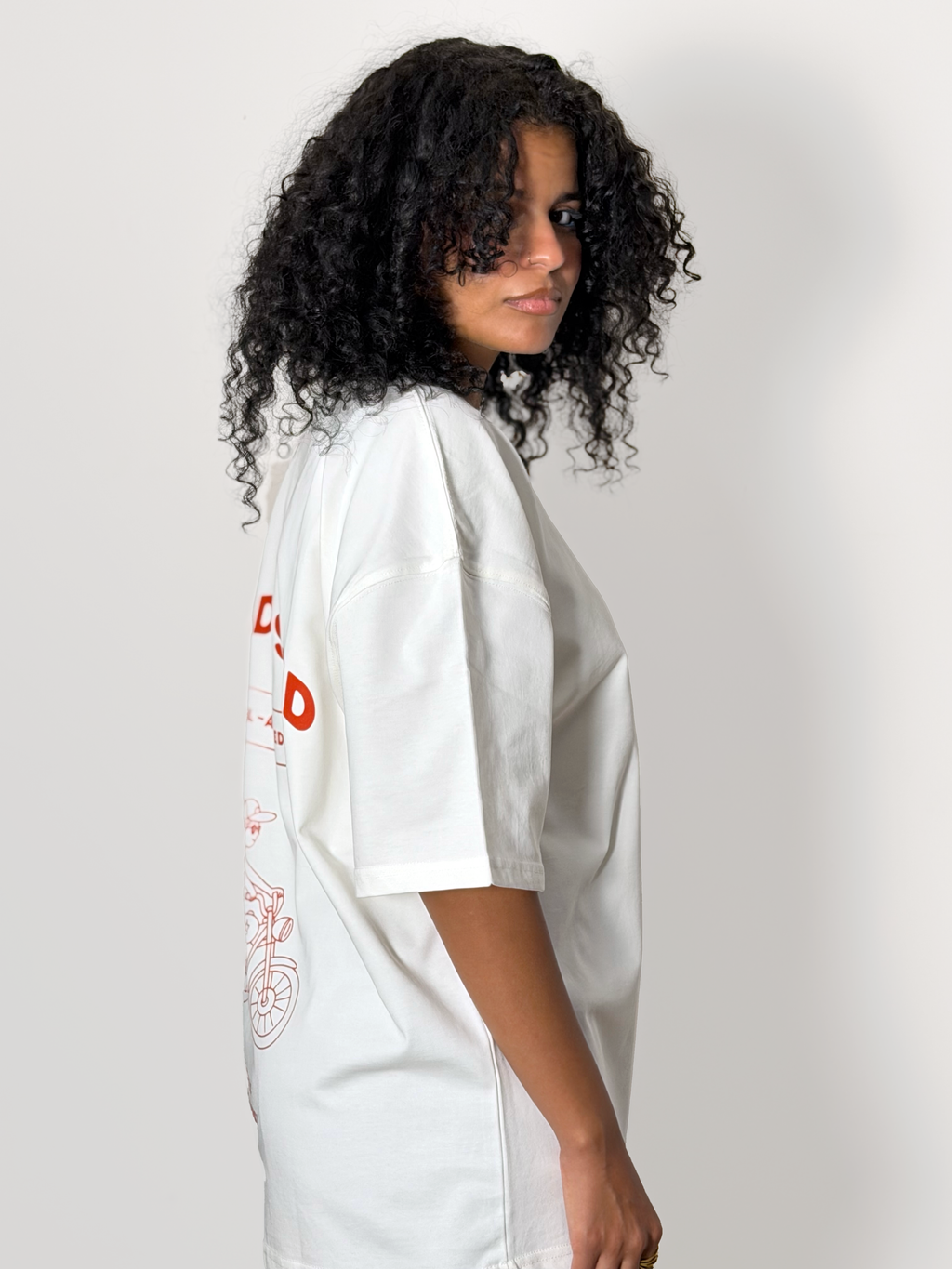 Paws on board - Unisex oversized white tee