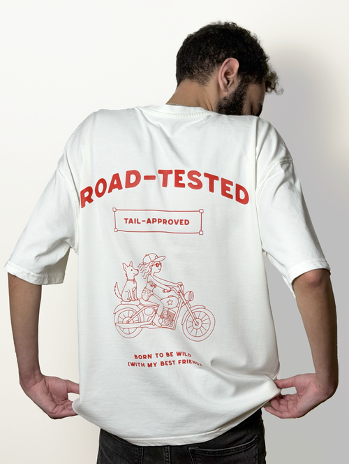 Paws on board - Unisex oversized white tee
