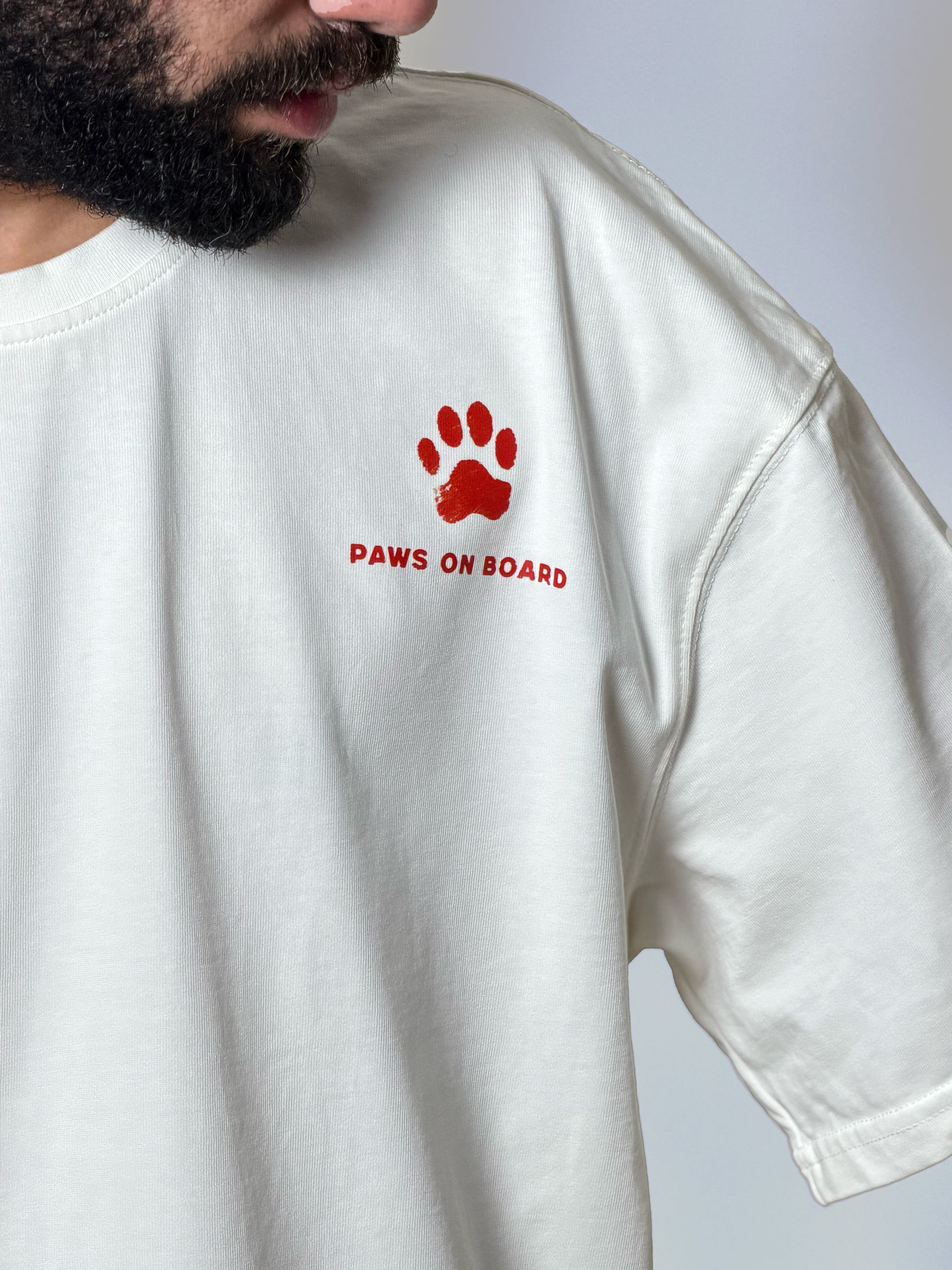 Paws on board - Unisex oversized white tee