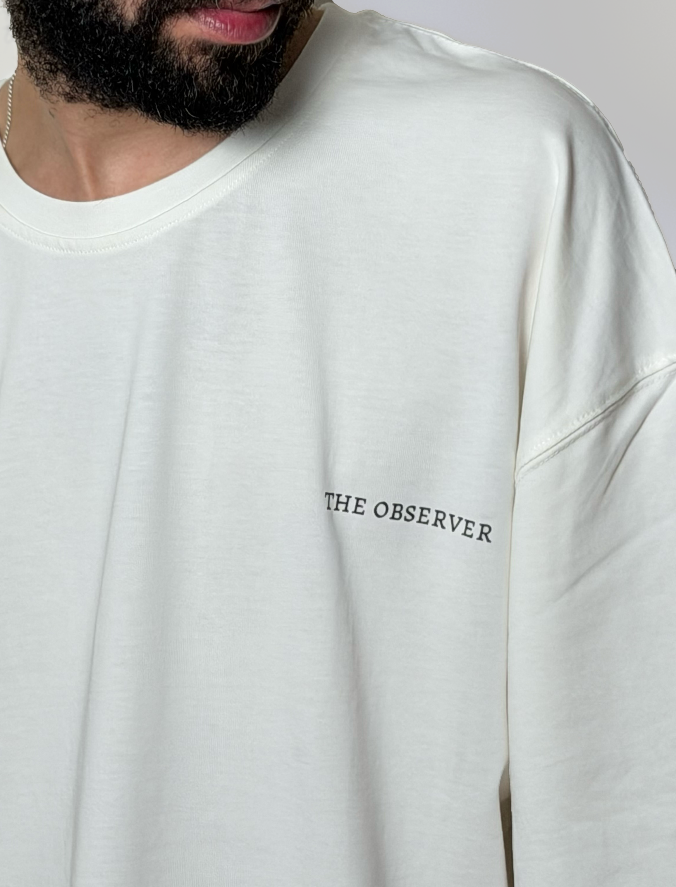 The observer - Unisex oversized white tee